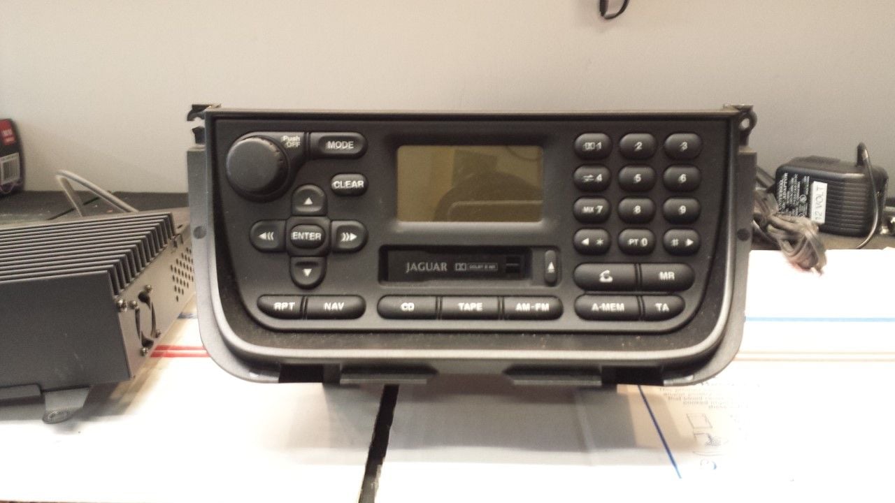 Audio Video/Electronics - Radio unit and Alpine amplifier - Used - 1998 to 2003 Jaguar XJR - 1998 to 2003 Jaguar XJ8 - Saguenay, QC G7X8T9, Canada
