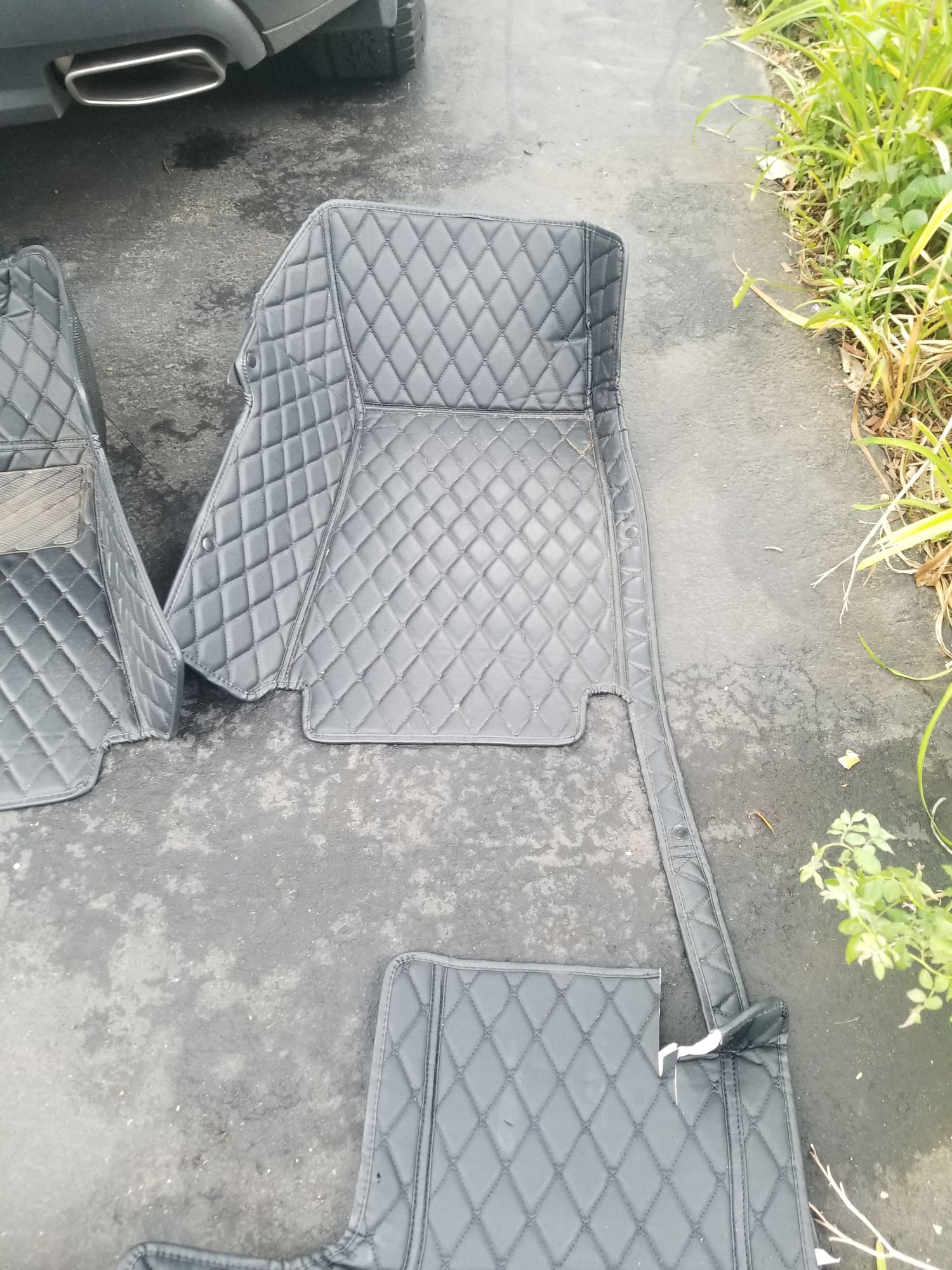 Interior/Upholstery - Manicci Diamond Floor Mats - Used - 2004 to 2007 Jaguar XJR - Keansburg, NJ 07734, United States