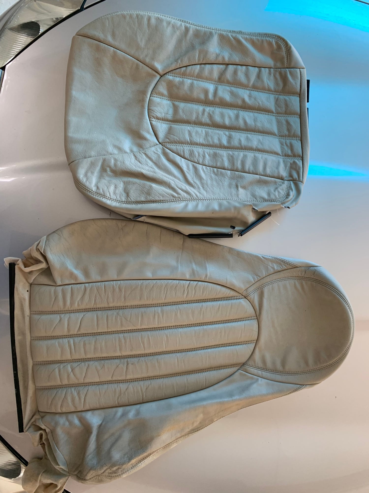 Interior/Upholstery - Front seats-leather/vinyl AGD - Used - 1997 to 2001 Jaguar XK8 - Orange Beach, AL 36561, United States