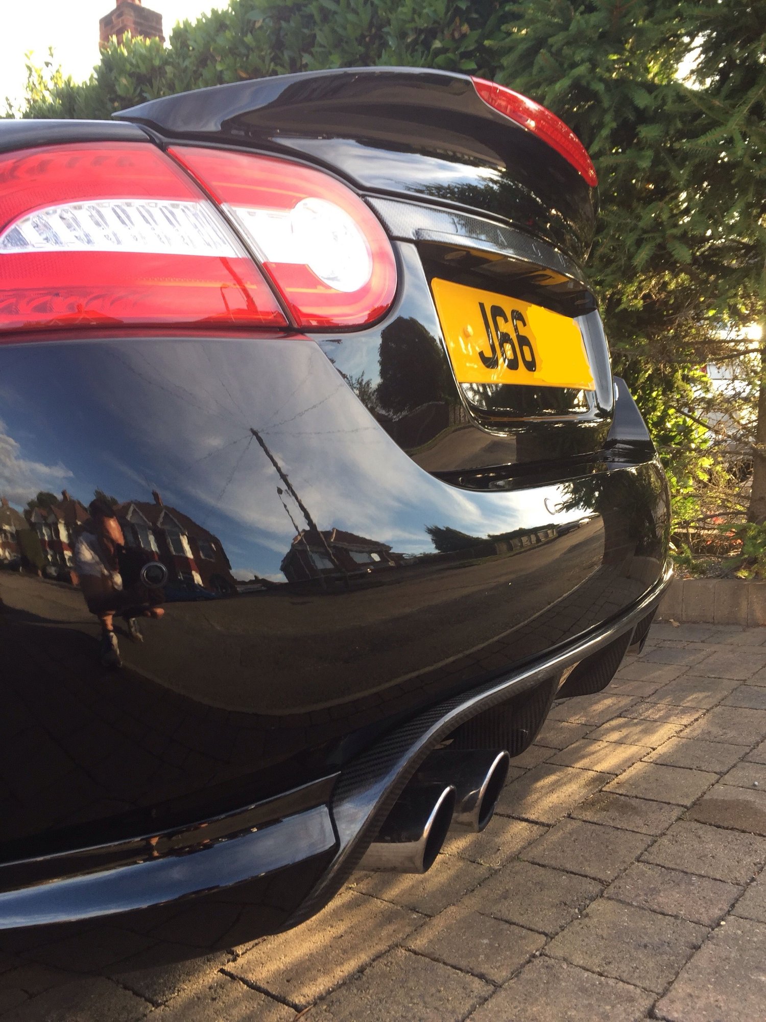 2008 Jaguar XKR - Outstanding Jaguar XK-R poss for sale - Used - VIN SAJAC43R399B30557 - 21,000 Miles - 8 cyl - 2WD - Automatic - Coupe - Black - Hull HU10, United Kingdom