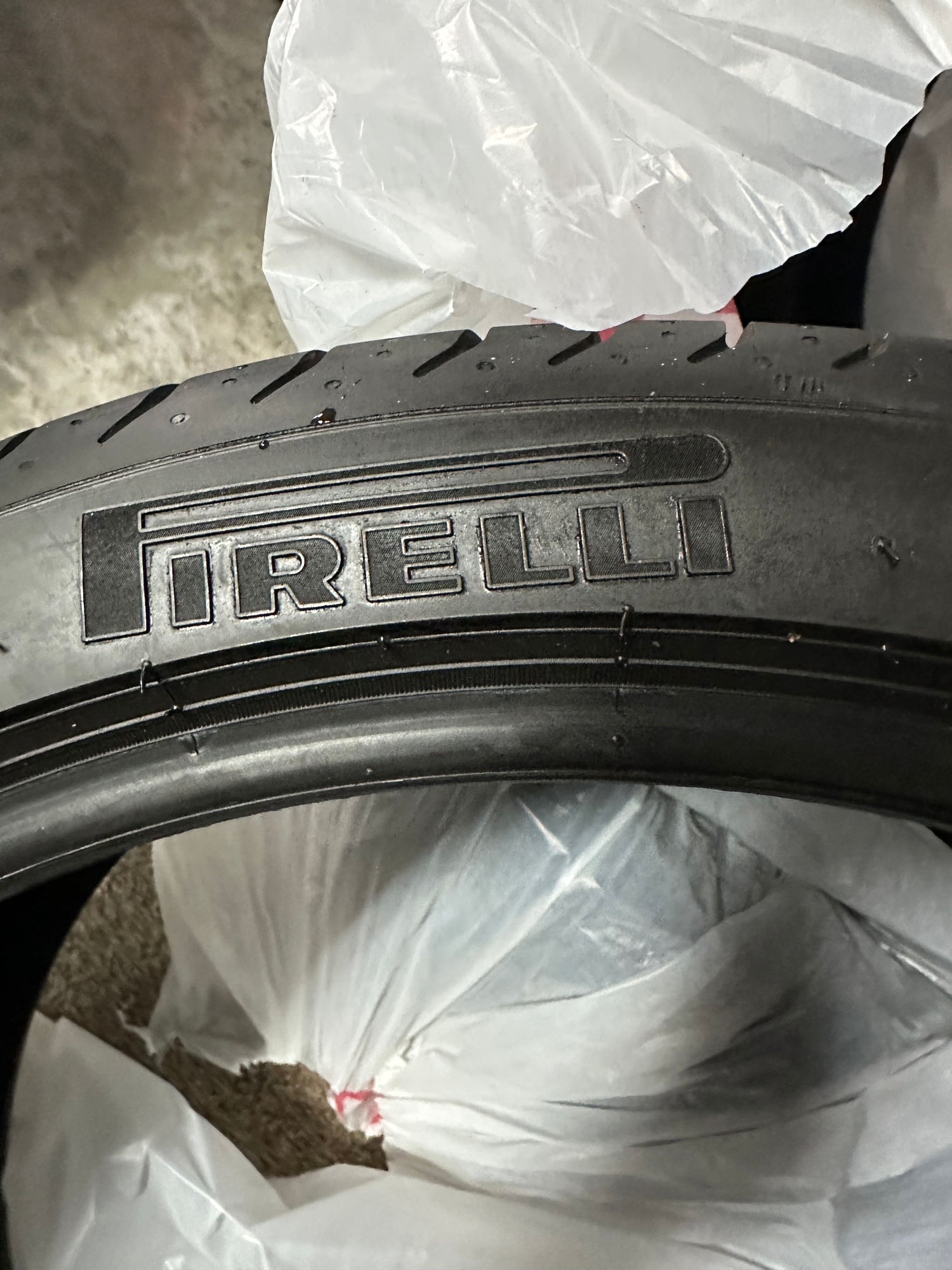 Wheels and Tires/Axles - Full Set Pirelli Tires for F-Type 255/35/20 & 295/30/20 - Used - All Years Jaguar F-Type - Saint Johns, FL 32259, United States