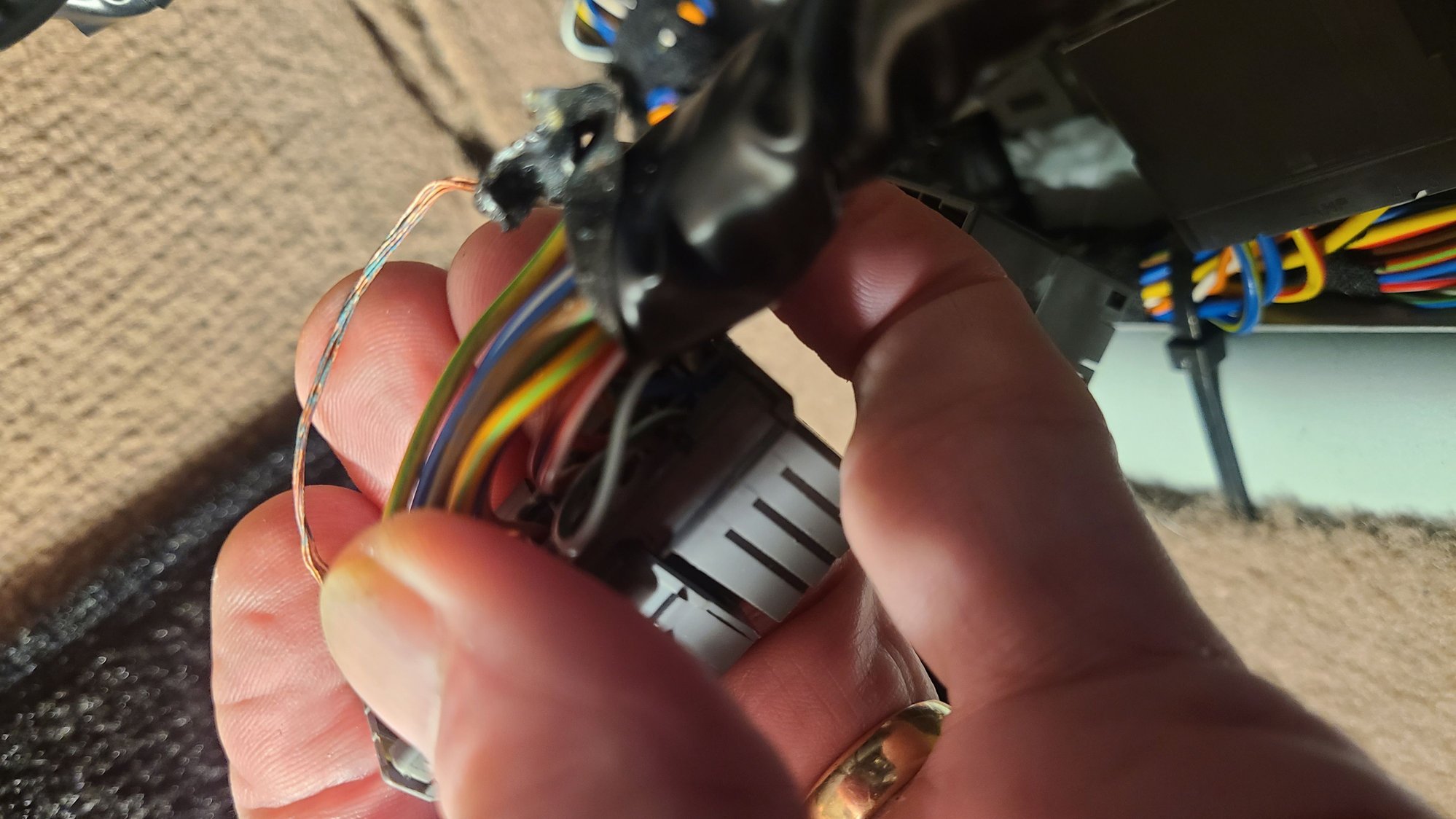 Photo 1 - bare wire at connector AC15