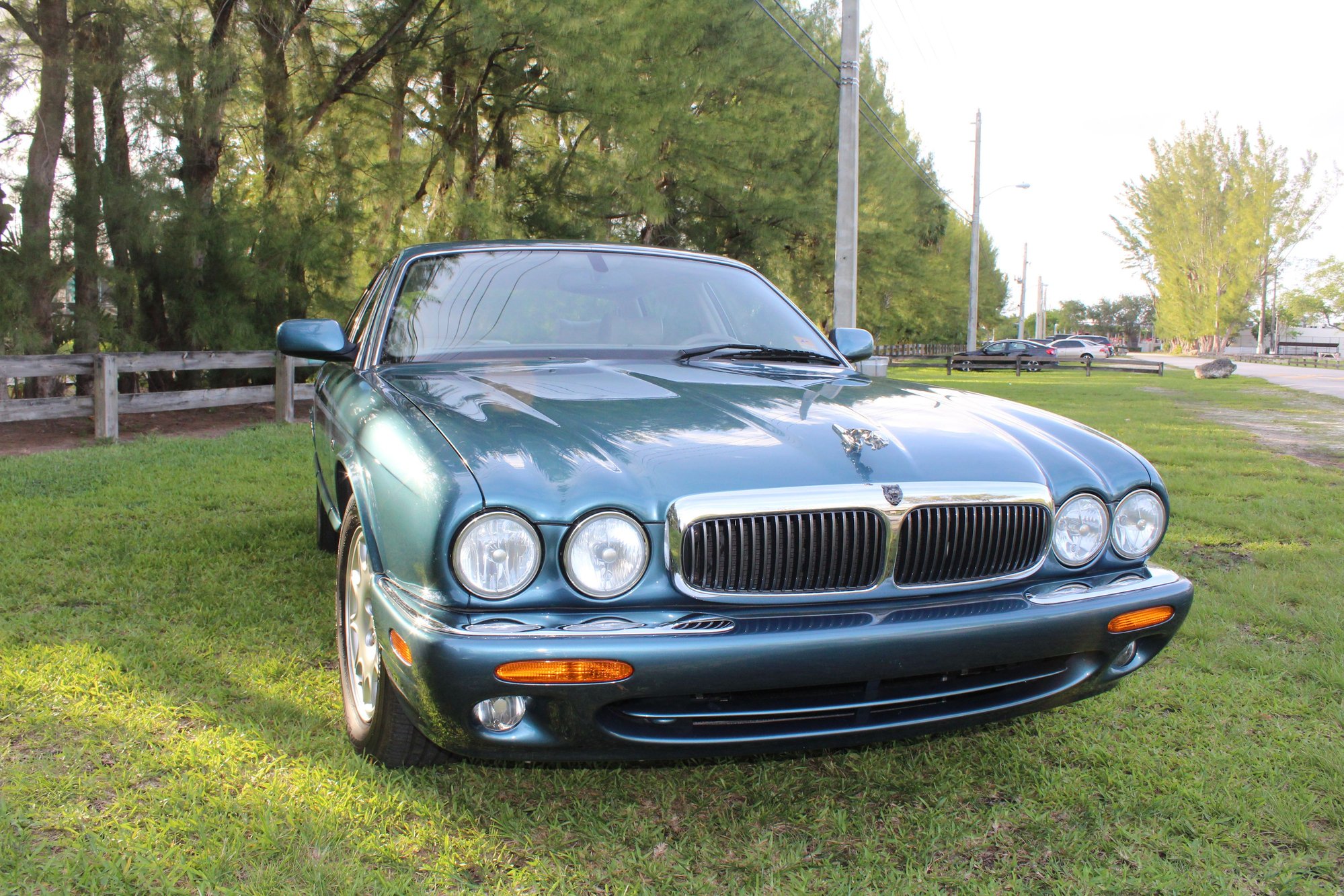 2000 Jaguar XJ8 - 2000 Jaguar XJ8L 13k miles - Used - VIN Sajda23c5ylf17292 - 13,320 Miles - 8 cyl - 2WD - Automatic - Sedan - Blue - Miami, FL 33173, United States