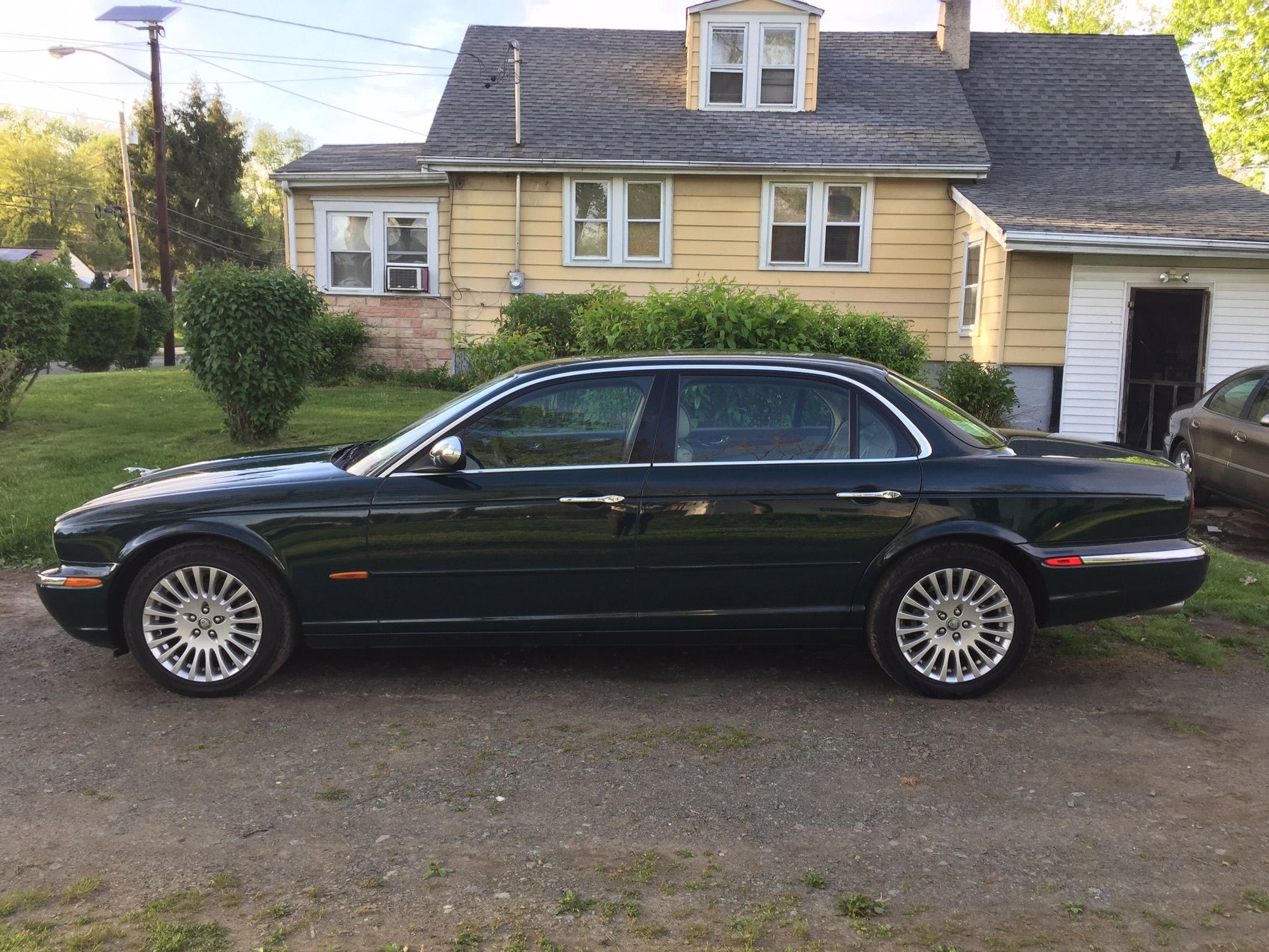 2005 - 2007 Jaguar Vanden Plas - 2005 Jaguar XJ Vanden Plas (preferably in British Racing Green) - Used - 80,000 Miles - 8 cyl - 2WD - Automatic - Sedan - Other - Ewing, NJ 08618, United States