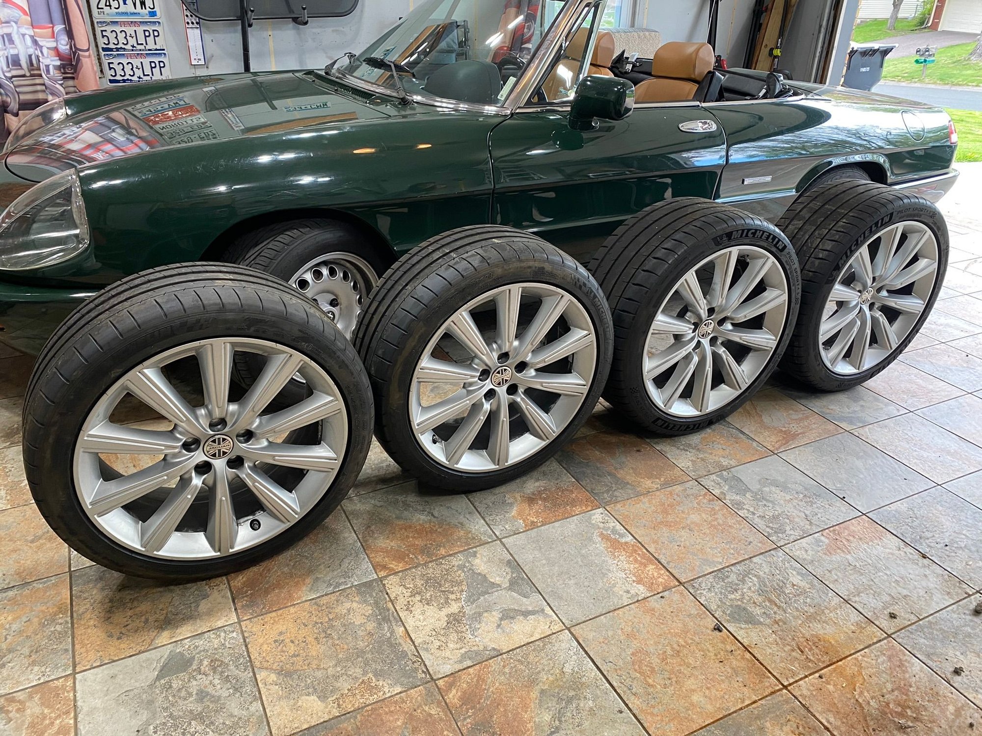 Wheels and Tires/Axles - F-Typer 19” wheels (stock) and Michelin Pilot Sport 4S/Super Sport Tires - Used - 2013 to 2023 Jaguar F-Type - Minneapolis, MN 55126, United States