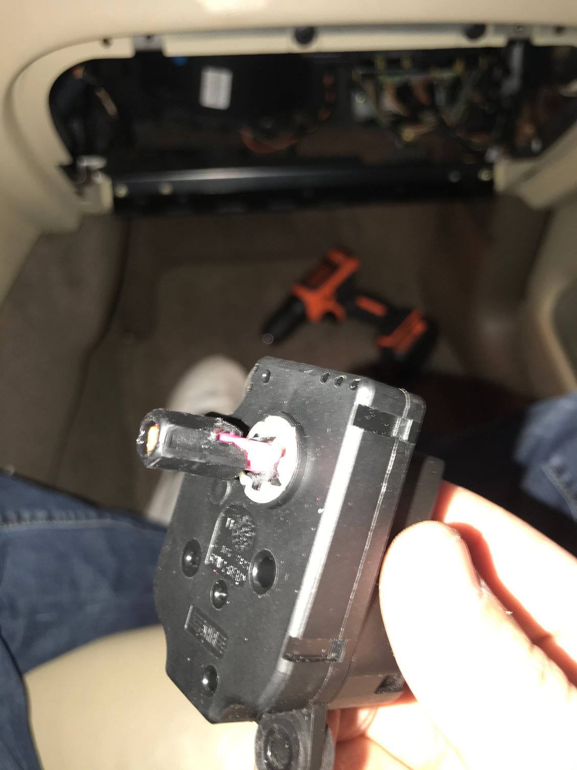 Blend Door shaft replacement Jaguar Forums Jaguar Enthusiasts Forum