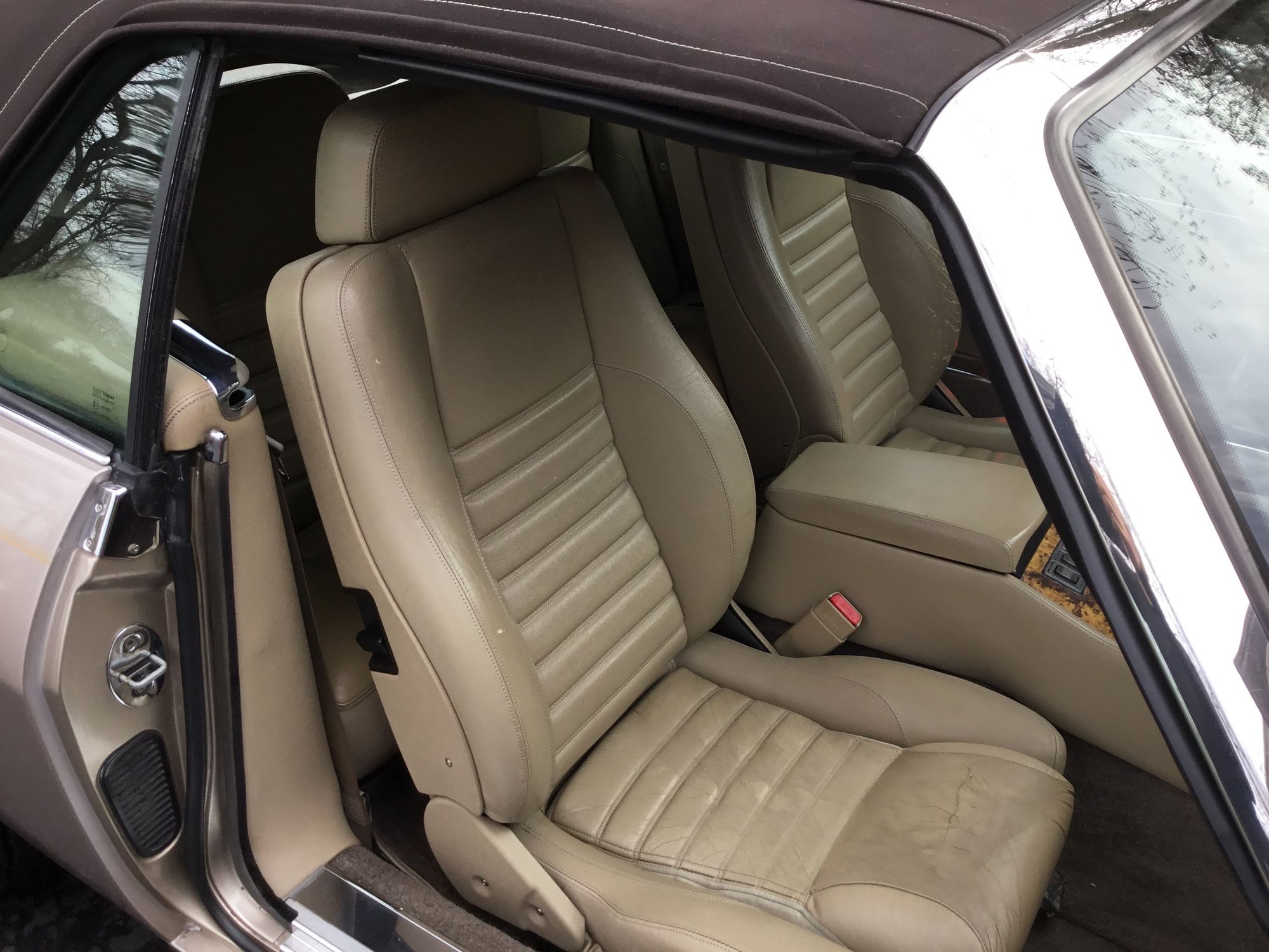 1994 Jaguar XJS - FS---1994 XJS 2+2 convertible - Used - VIN Sajnx2747rc189216 - 118,000 Miles - 6 cyl - 2WD - Automatic - Convertible - Beige - Norristown, PA 19403, United States