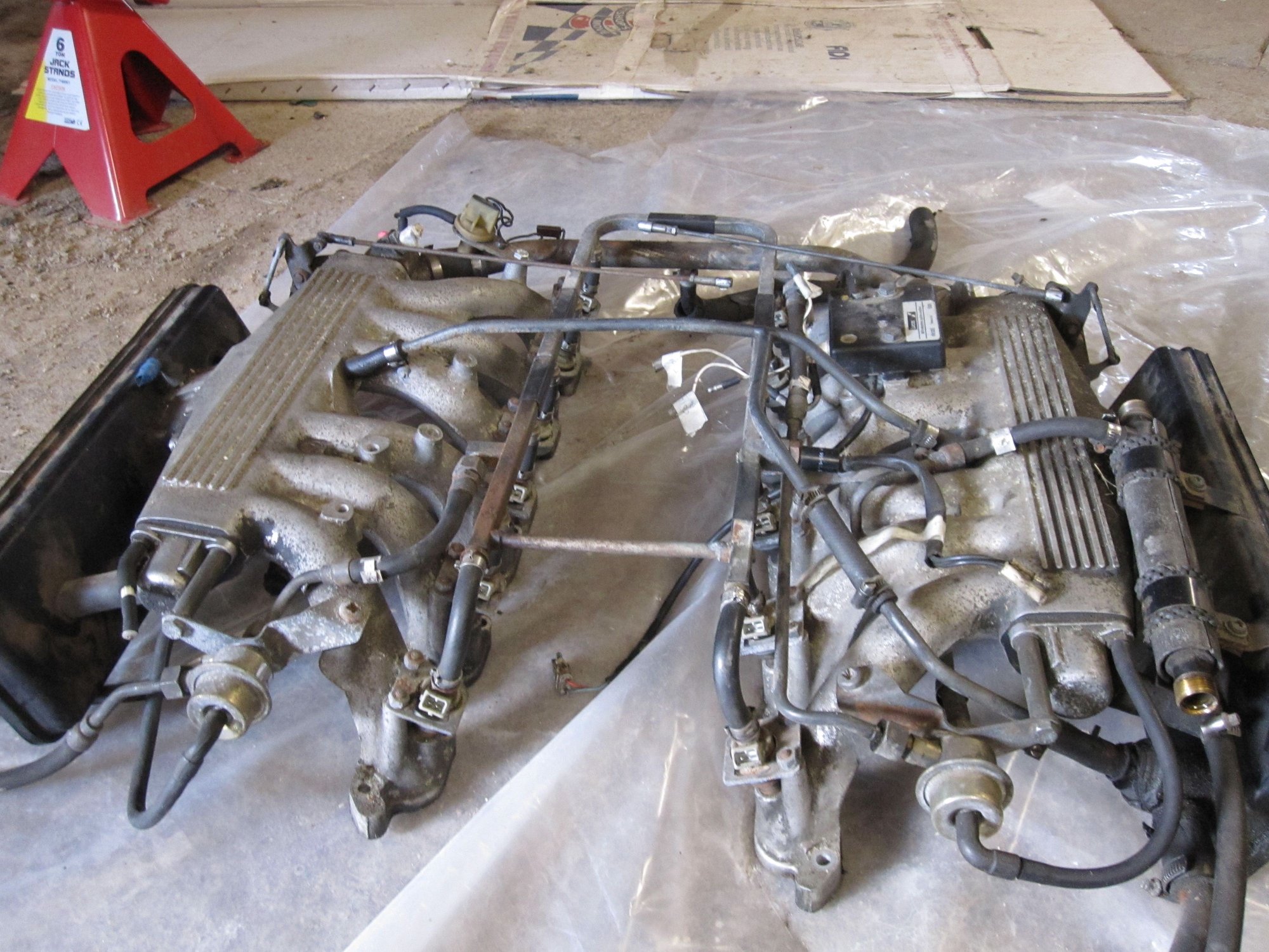 Removing intake manifolds Jaguar Forums Jaguar Enthusiasts Forum