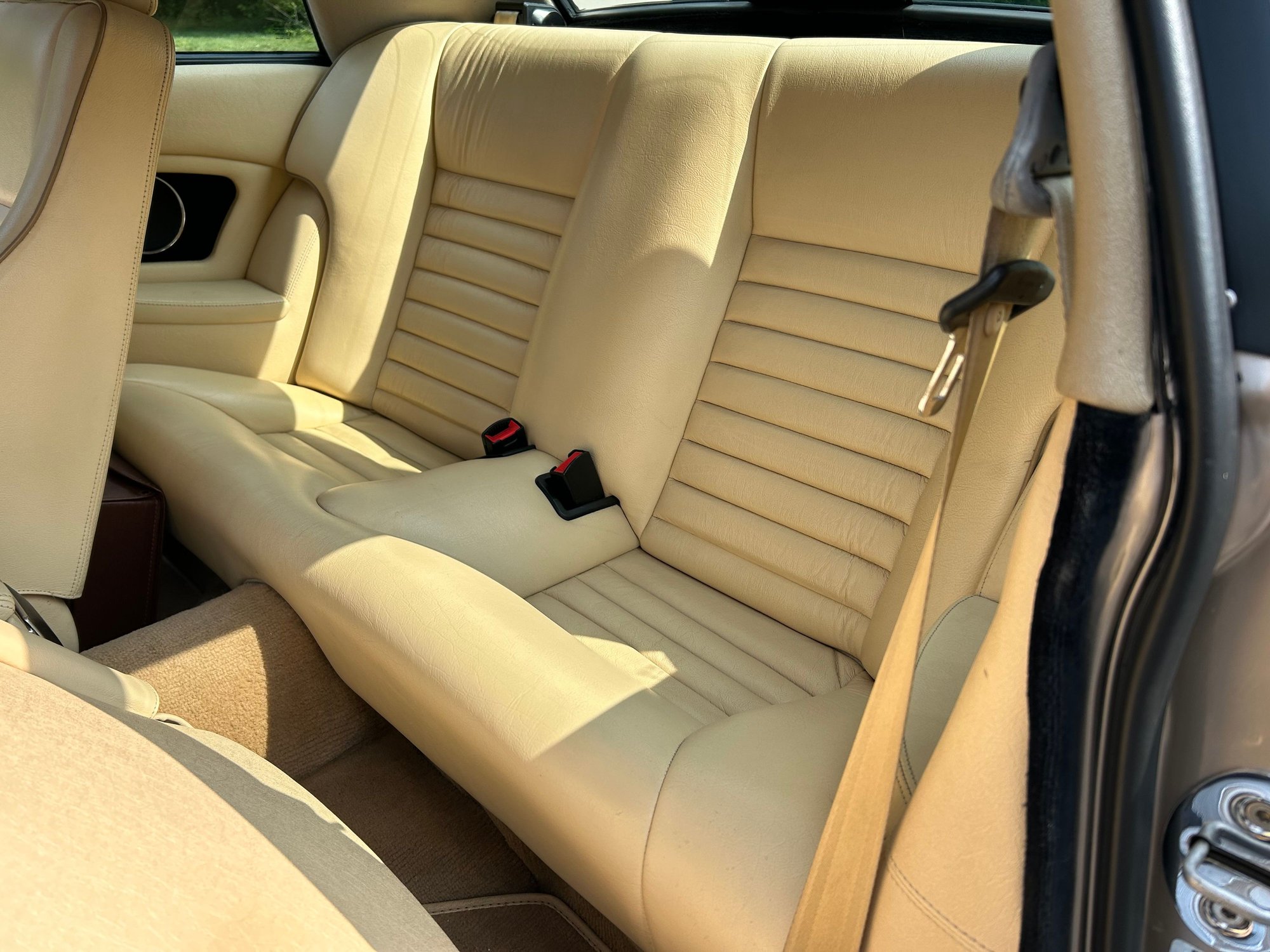 1991 Jaguar XJS - 1991 Jaguar XJS - Used - VIN SAJTW5842MC177301 - 88,500 Miles - 12 cyl - 2WD - Automatic - Coupe - Gold - Warrington, PA 18976, United States