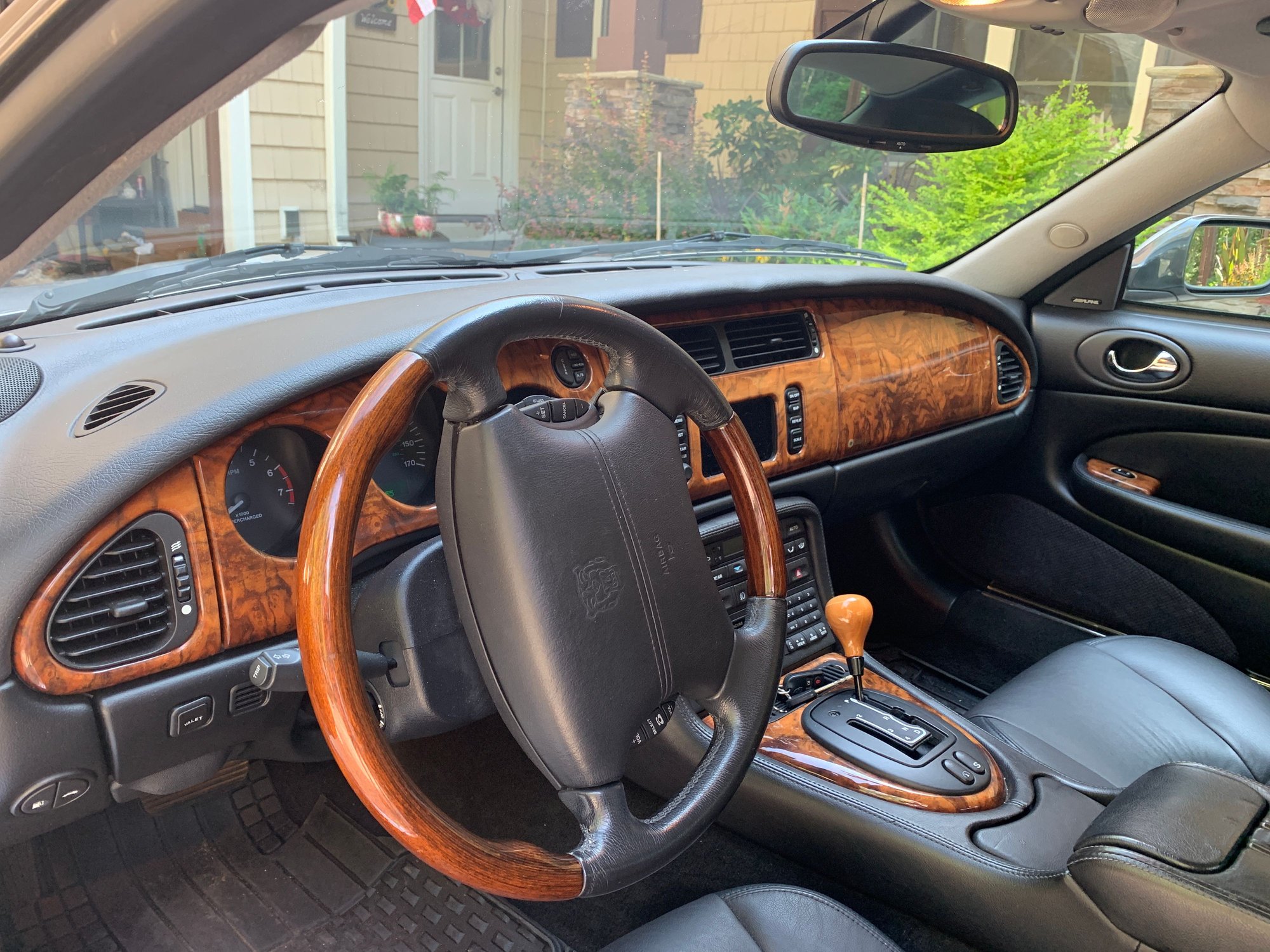 2002 Jaguar XKR - 2002 Jaguar XKR Coupe - Used - VIN SAJDA41B12PA25817 - 76,350 Miles - 8 cyl - 2WD - Automatic - Coupe - Silver - Raleigh, NC 27613, United States