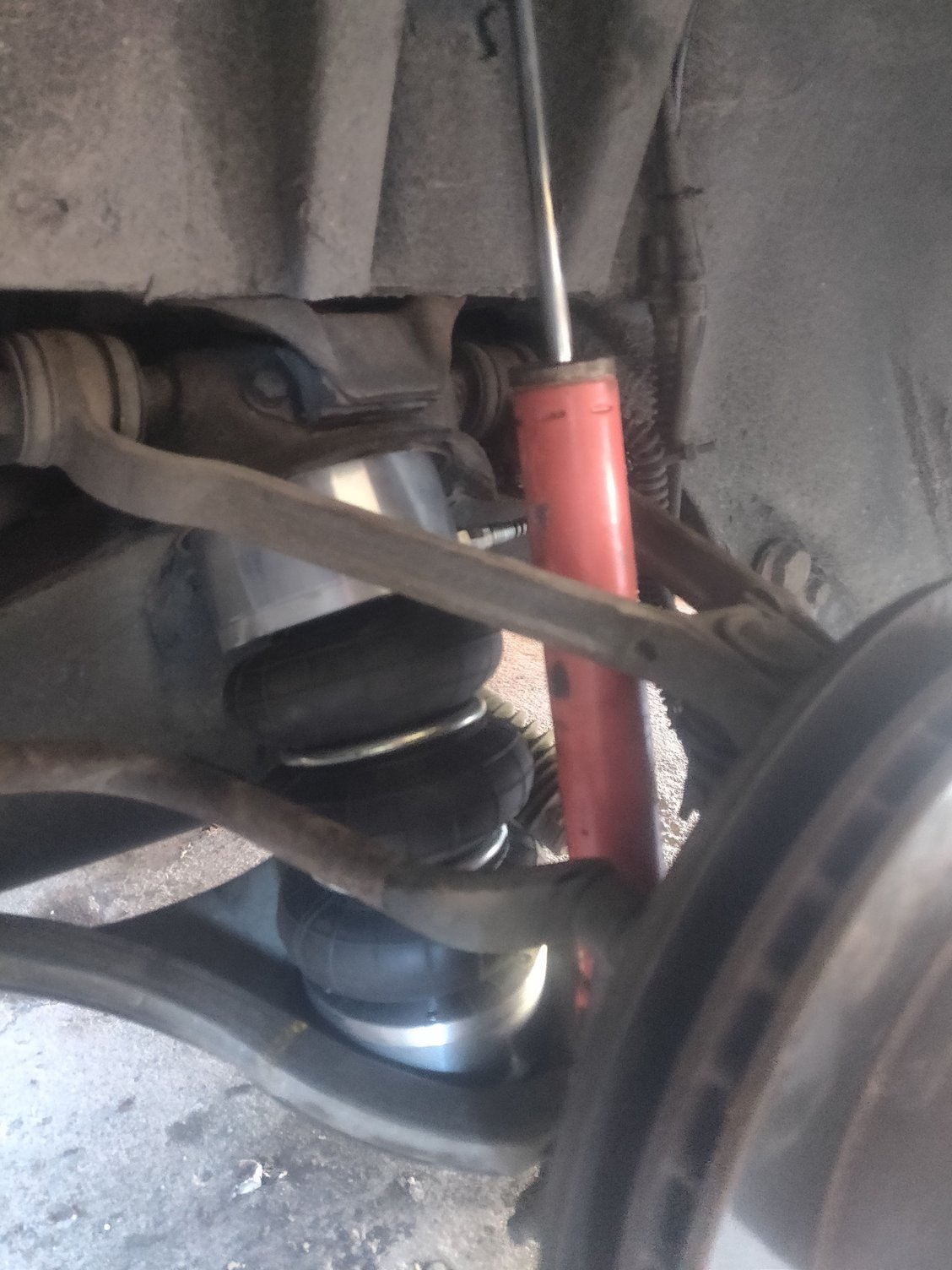 Major difference between xj40 and x300 suspension? Jaguar Forums