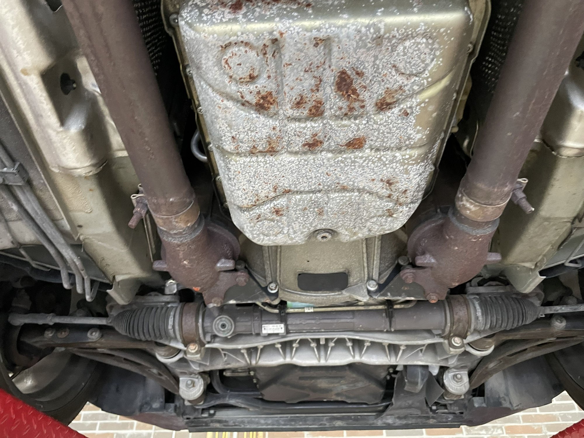 99 jag XK8 transmission oil pan