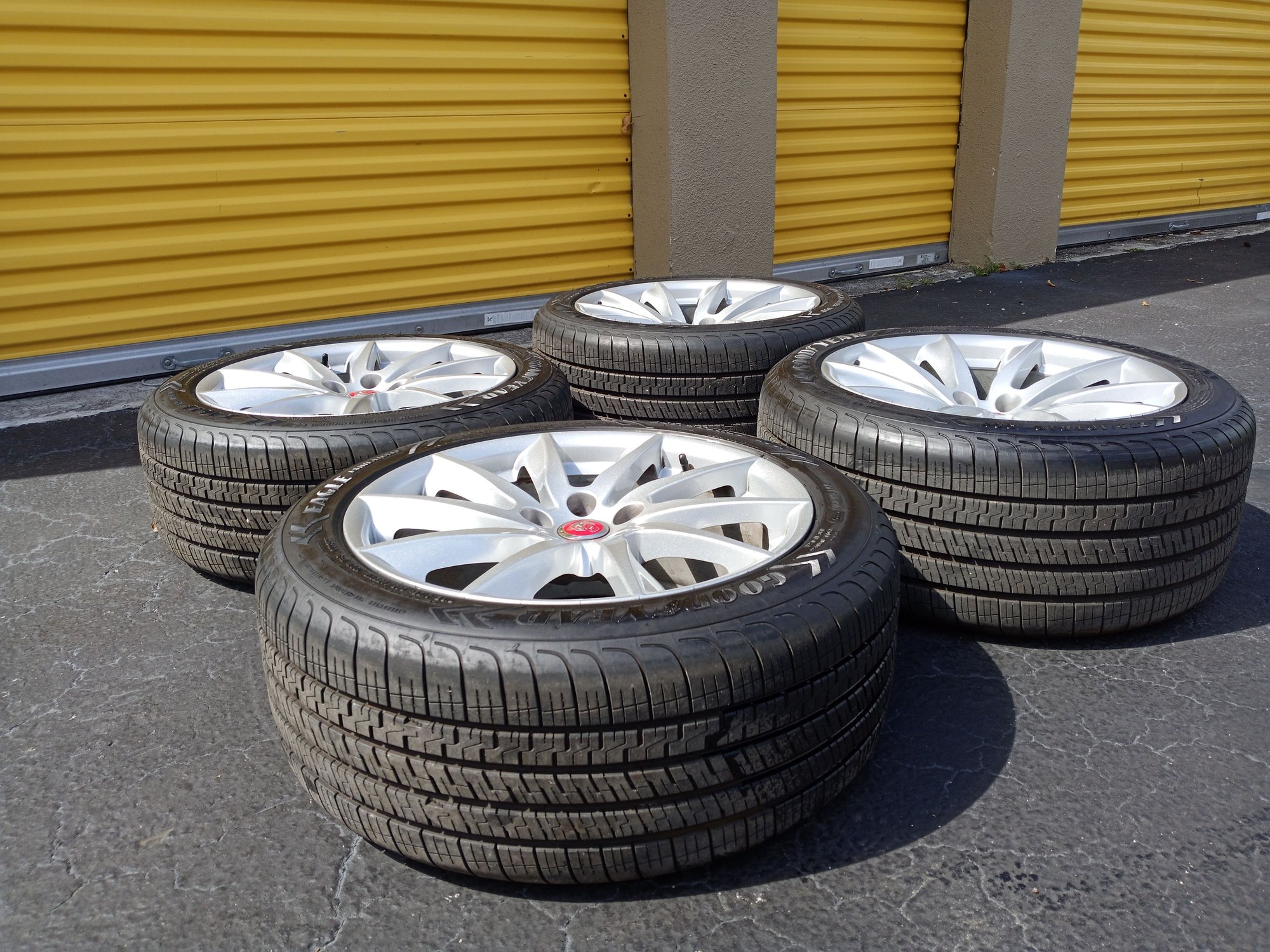 Wheels and Tires/Axles - Jaguar Factory F-Type Vela 10 spoke 18" OEM Staggered Wheels Rim Tires - Used - 2013 to 2021 Jaguar F-Type - 2010 to 2021 Jaguar All Models - Delray Beach, FL 33445, United States