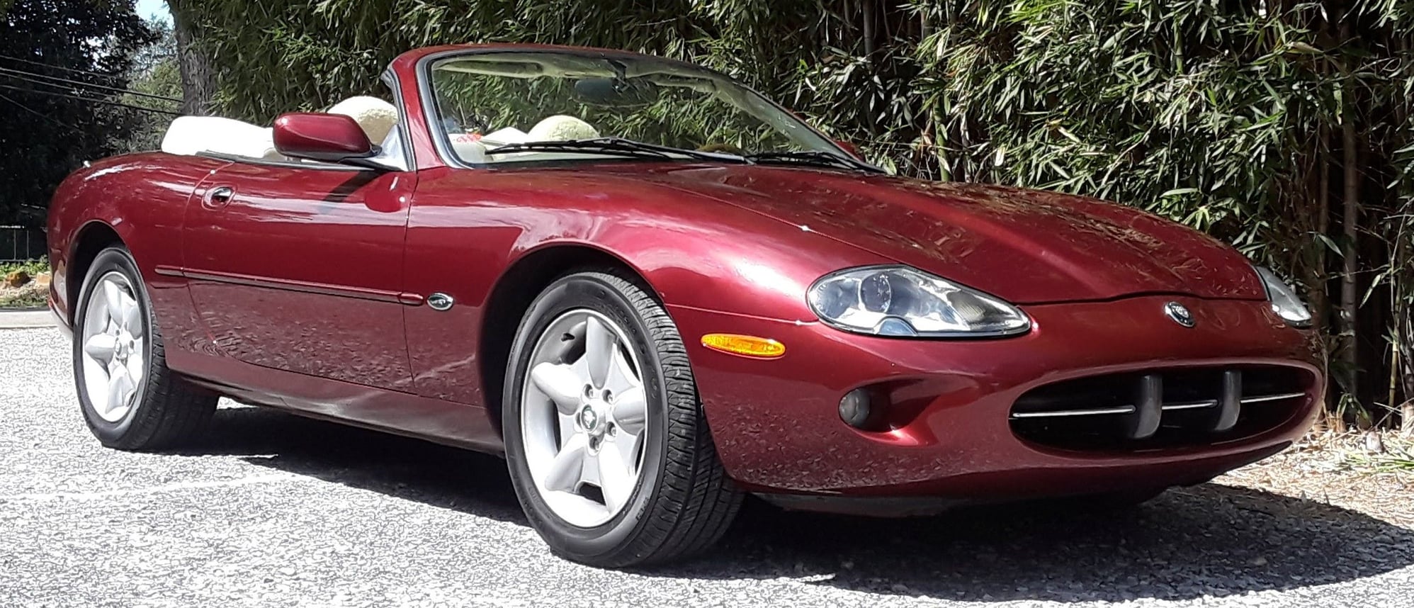 1997 Jaguar XK8 - 1997 Jaguar XK8 convertible - Used - VIN SAJGX2742VC017100 - 93,200 Miles - 8 cyl - 2WD - Automatic - Convertible - Red - Lincoln, AL 35096, United States