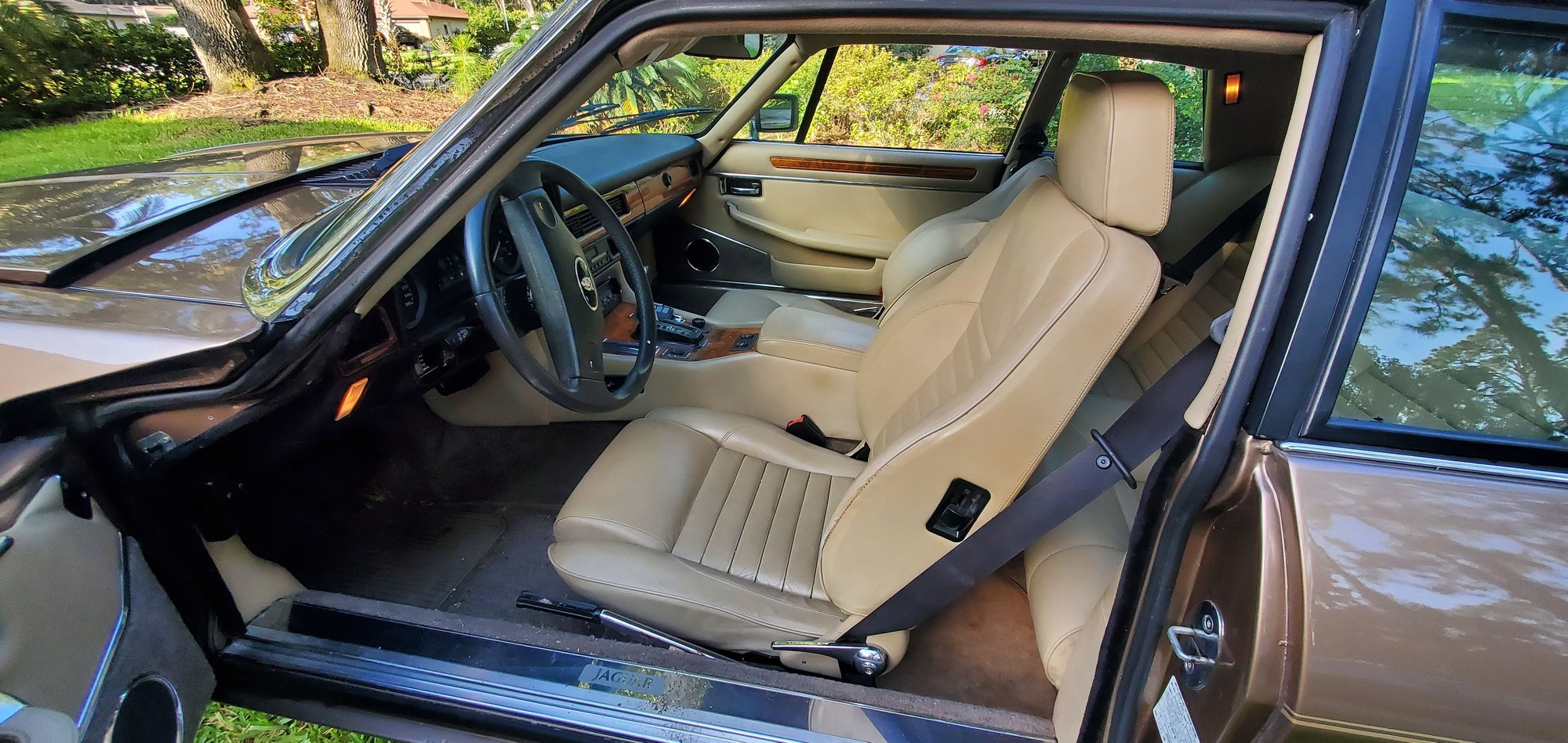 1988 Jaguar XJS - 1988 xjs coupe - Used - VIN SAJNL5845JC149538 - 60,000 Miles - 12 cyl - 2WD - Automatic - Coupe - Gold - Jacksonville, FL 32223, United States