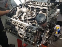 The new to me engine being worked on. All the bits that i need from the old engine being cleaned and put in this one. Anything that looks even slightly suspicious will be replaced. VVTs had to be transferred over aswell - 