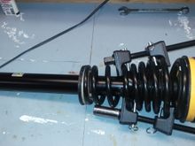 completed strut build - original spring & bottom spring retaining plate