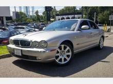 2004 XJ8