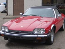 XJ-S with Power Bulge. Photochopped.