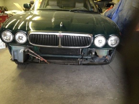 Front, bumper cover and bar removed (to maintain the stiffness while working on it...