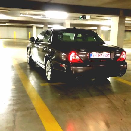 Some nice jags driving around! 
This is my 2.7 diesel V6.
Preparing it for a 1500mls trip next week.