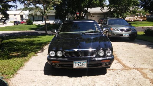 Can see the grille surround peeling (very common with x308s)