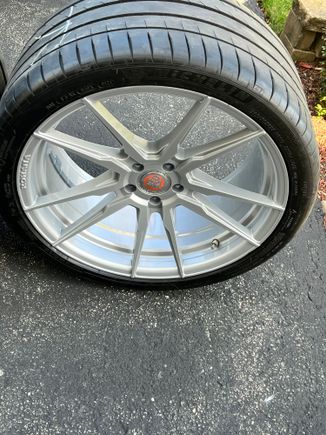 Wheels and tires like brand new 
$3000. For the set of 4 sensors and everything already installed 