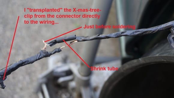 Next drastic measure: bypassing red/brown wire from where the connector was before to just before the big blue connector (I measured and I confirmed in the electric diagram, that red brown wire goes to pin 15 in the big blue connector)