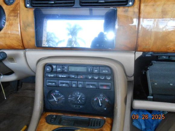 This is where I installed the 3 gauge cluster with the screen for the Joying stereo mounted where the 3 gauge cluster used to be.