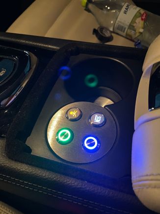 Made a insert for cupholder to my needed buttons,, can close armrest