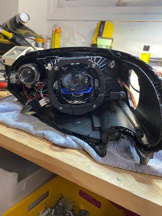 led fitted in Oem AFS