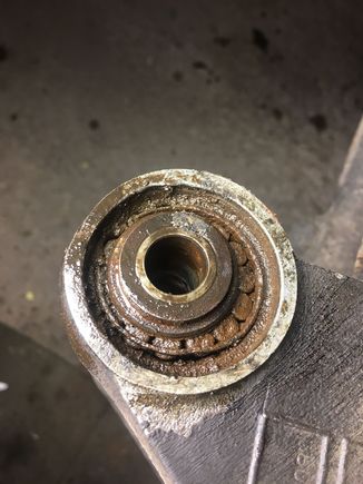While your at it, make sure your lower arm roller bearings are ok...