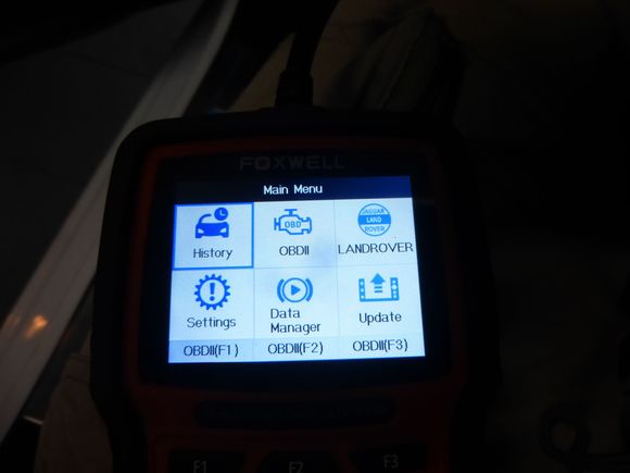 Screen come up when connected to car diagnostic connector Click on Landrover