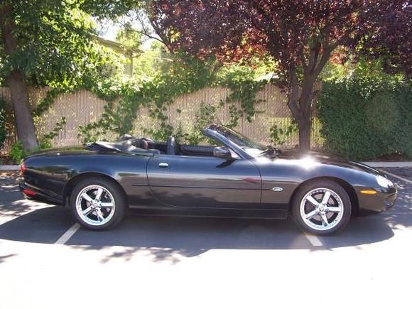 97 XK8, Coventry Hornet wheels