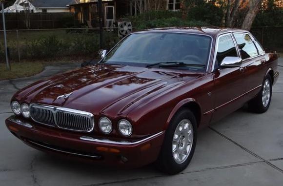 Jaguar 3/4 View - Small