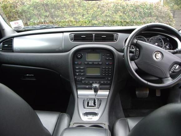 S Type Sport interior - aluminium trim.