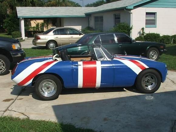 a toy i sold, you can still see the jag in the background!!