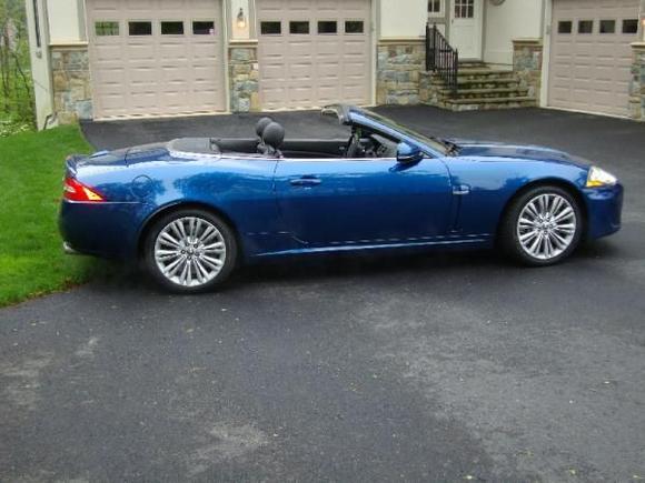 2010 XKR