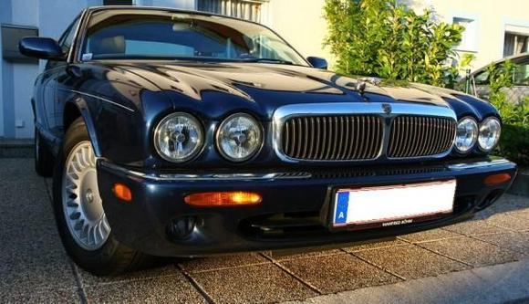 GB JaguarXJ3.2 front