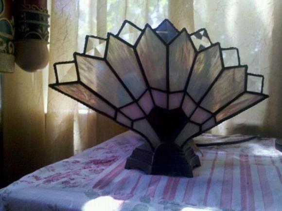 Table lamp