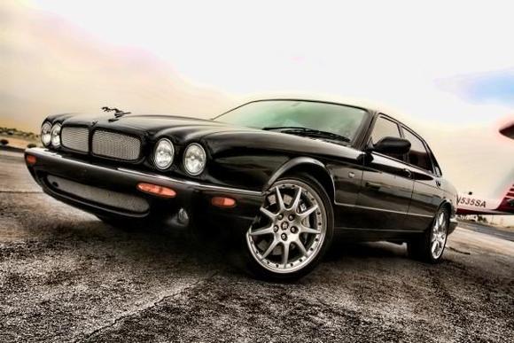 Jag XJR-100 02