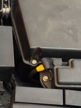 Is the cable with the yellow cover the false bulkhead connector? 