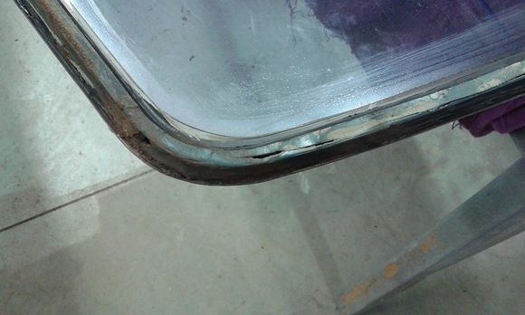 poor bonding and a number of voids