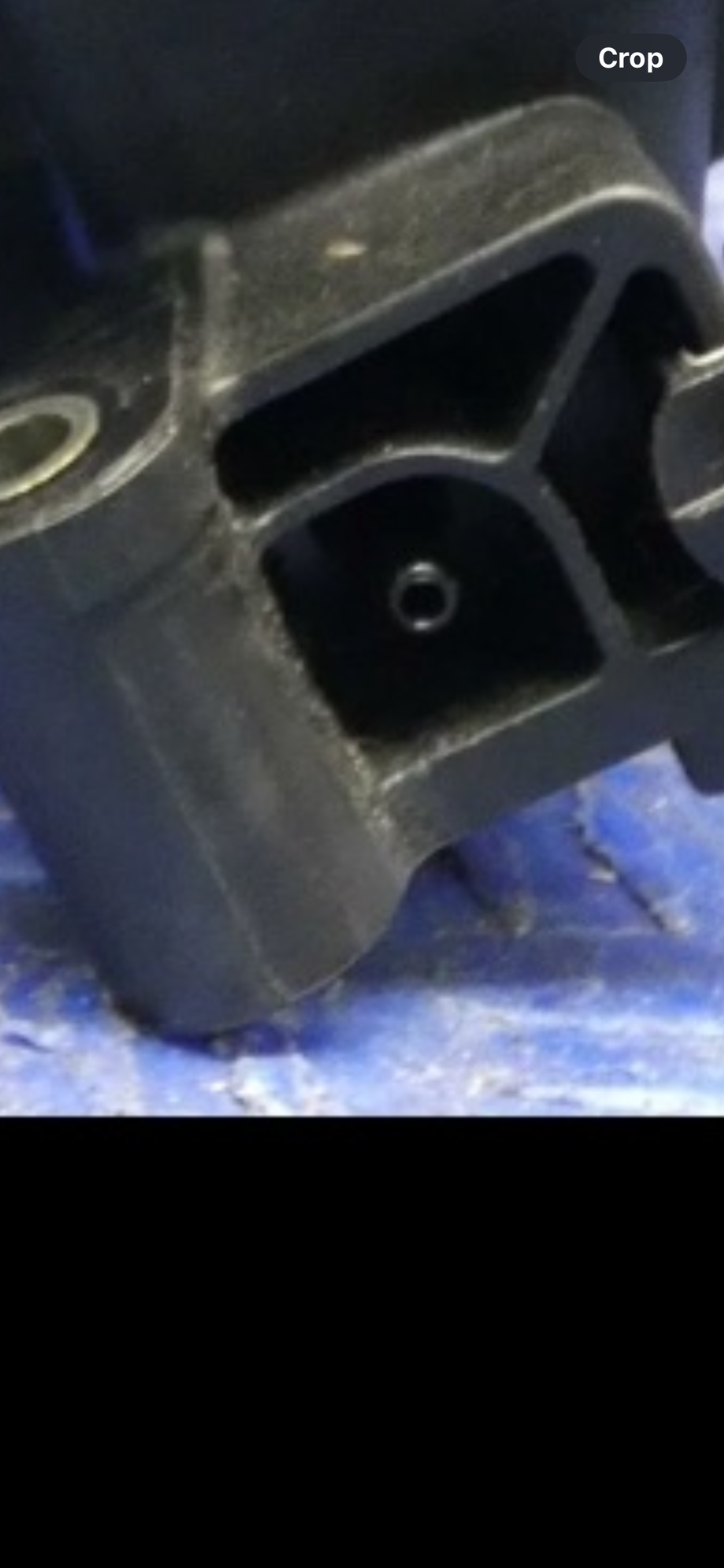 This is the connection point that i need help identify what connects to it.
