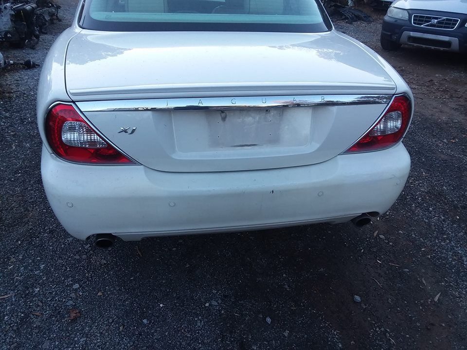 2011 Acura MDX - 2008 XJ8 SWB Part Out - Lynchburg, VA 24501, United States