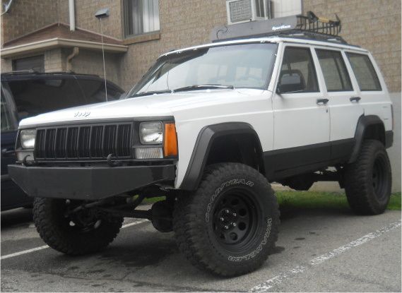 Rough country 4.5 inch lift (full leaf packs)
Black Rock Type 8 wheels (15x8, 3.75 Backspacing)