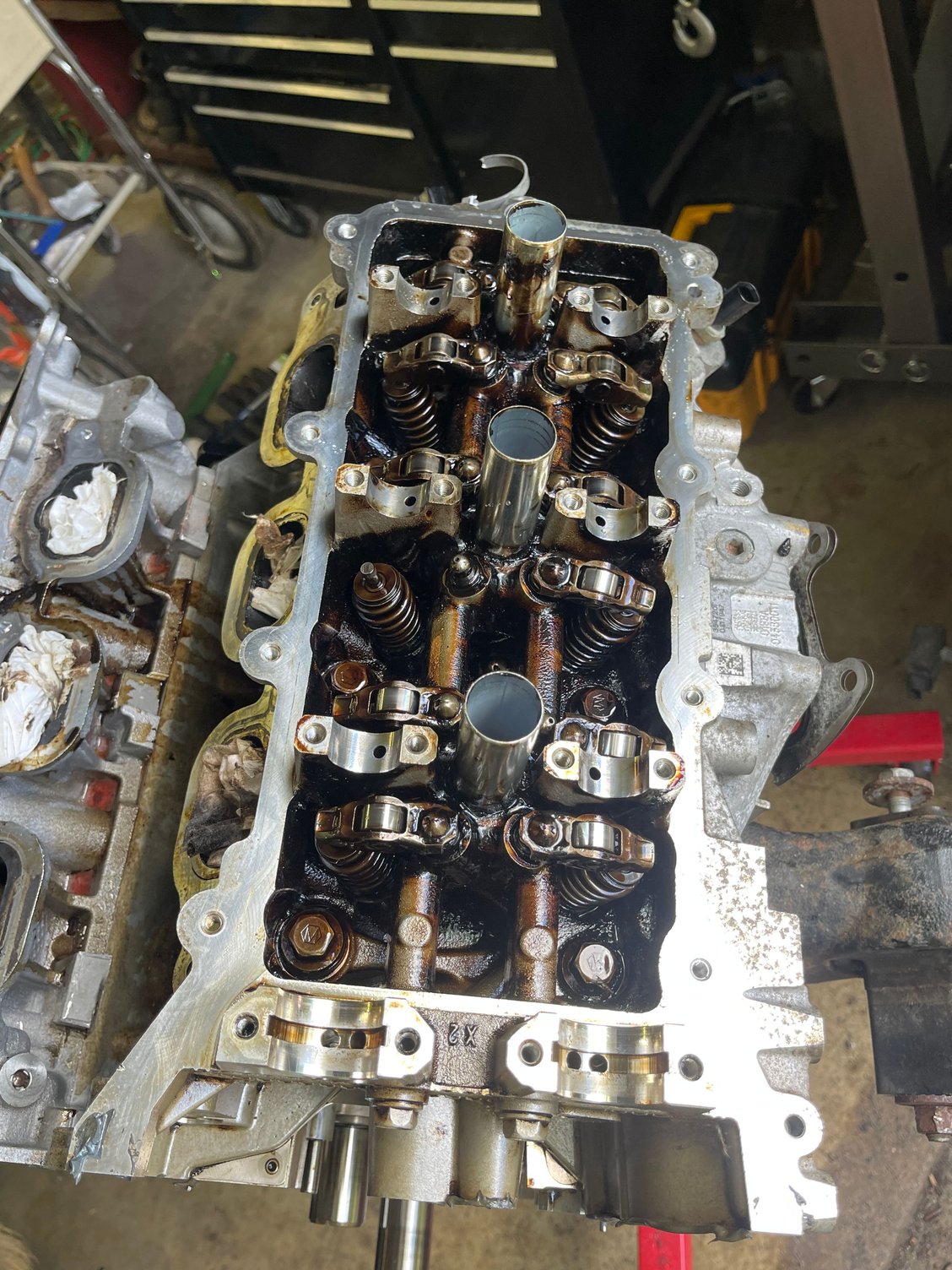 Penstar 3.6 lower exhaust manifold bolt access issue Page 2 JK