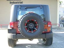 THIS JEEP IS BEGGING FOR A REAR BUMPER / TIRE CARRIER (GOT ONE ON THE WAY)