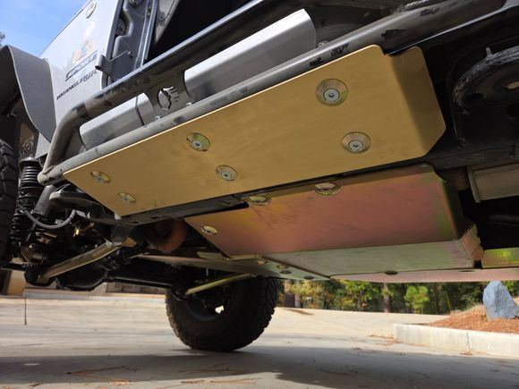 MetalCloak JK UnderCloak Integrated Armor System with Custom Side Rails and Skid Plates