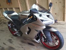 This is my bike now 2006 zx-r 636